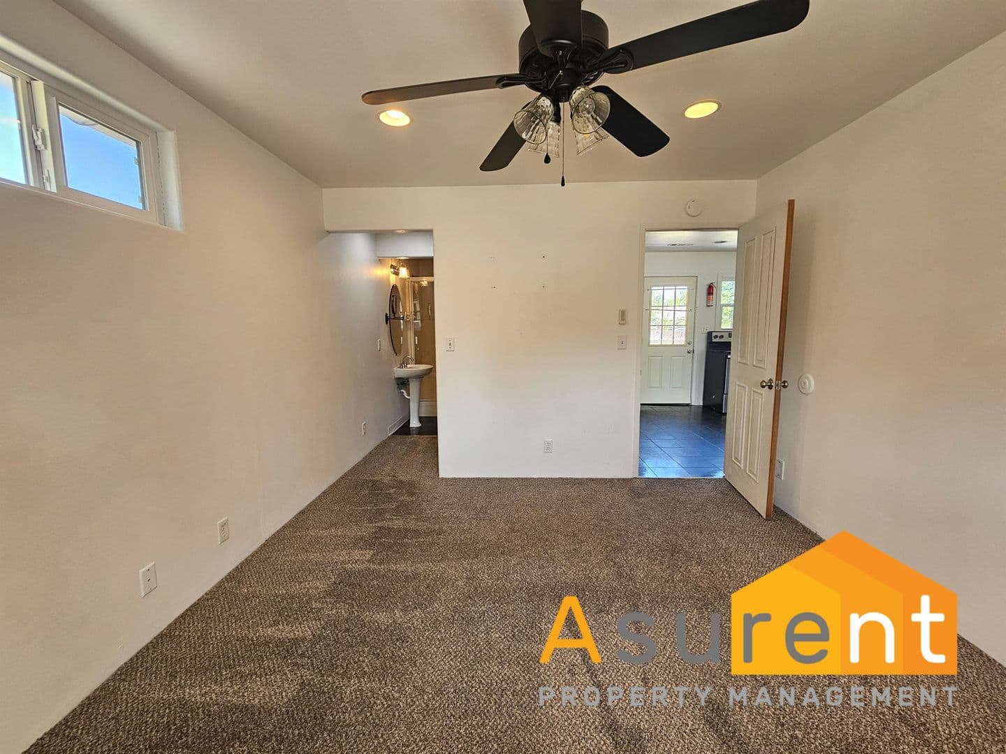 Medford Apartment: 924-926 Mt Pitt Ave.