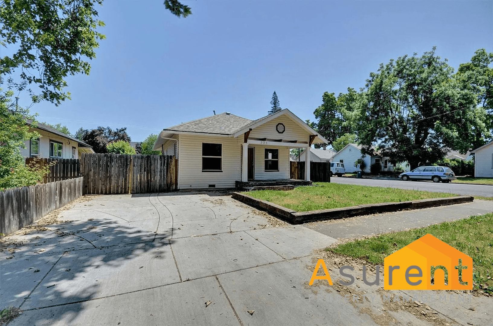 Medford House: 335 Orange St