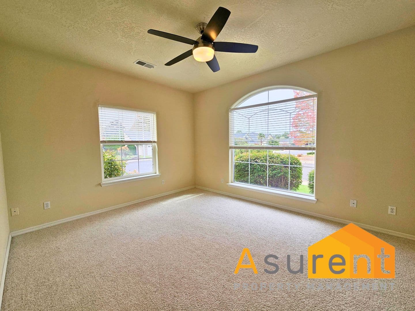 Eagle Point House: 233 Keystone Way