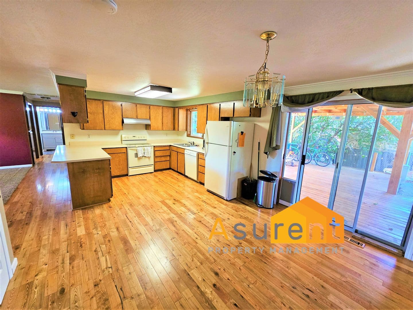 Medford House: 3085 Connell Ave