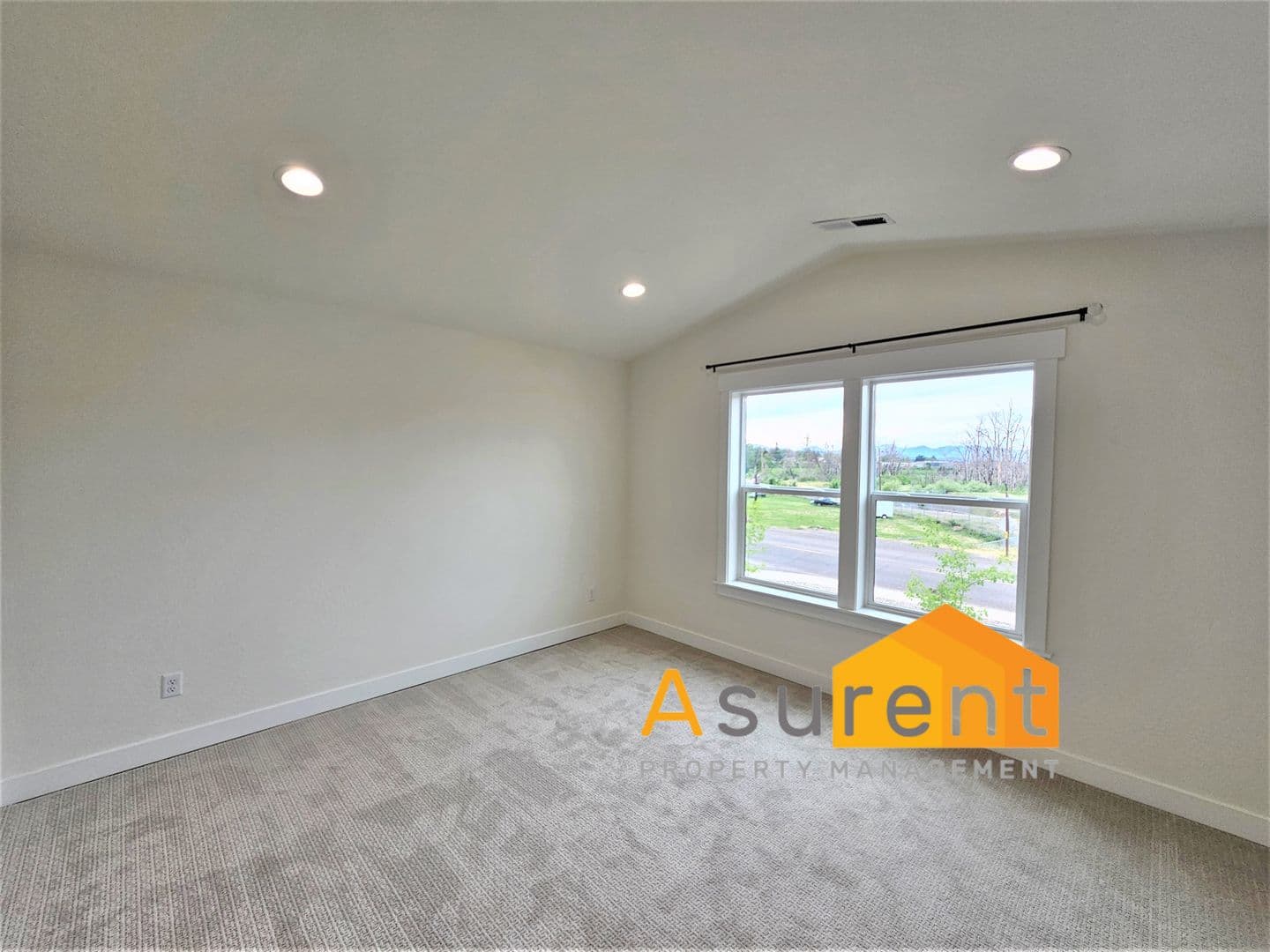 Talent House: 352 Willow Springs
