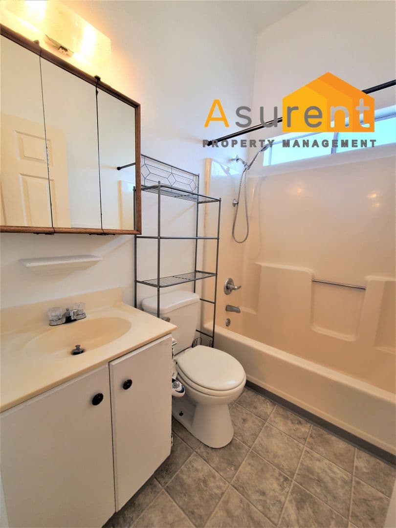 Grants Pass Apartment: 3095 Canal Ave