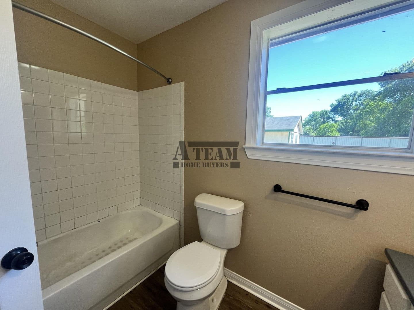 Athens Apartment: 845 N. Prairieville St