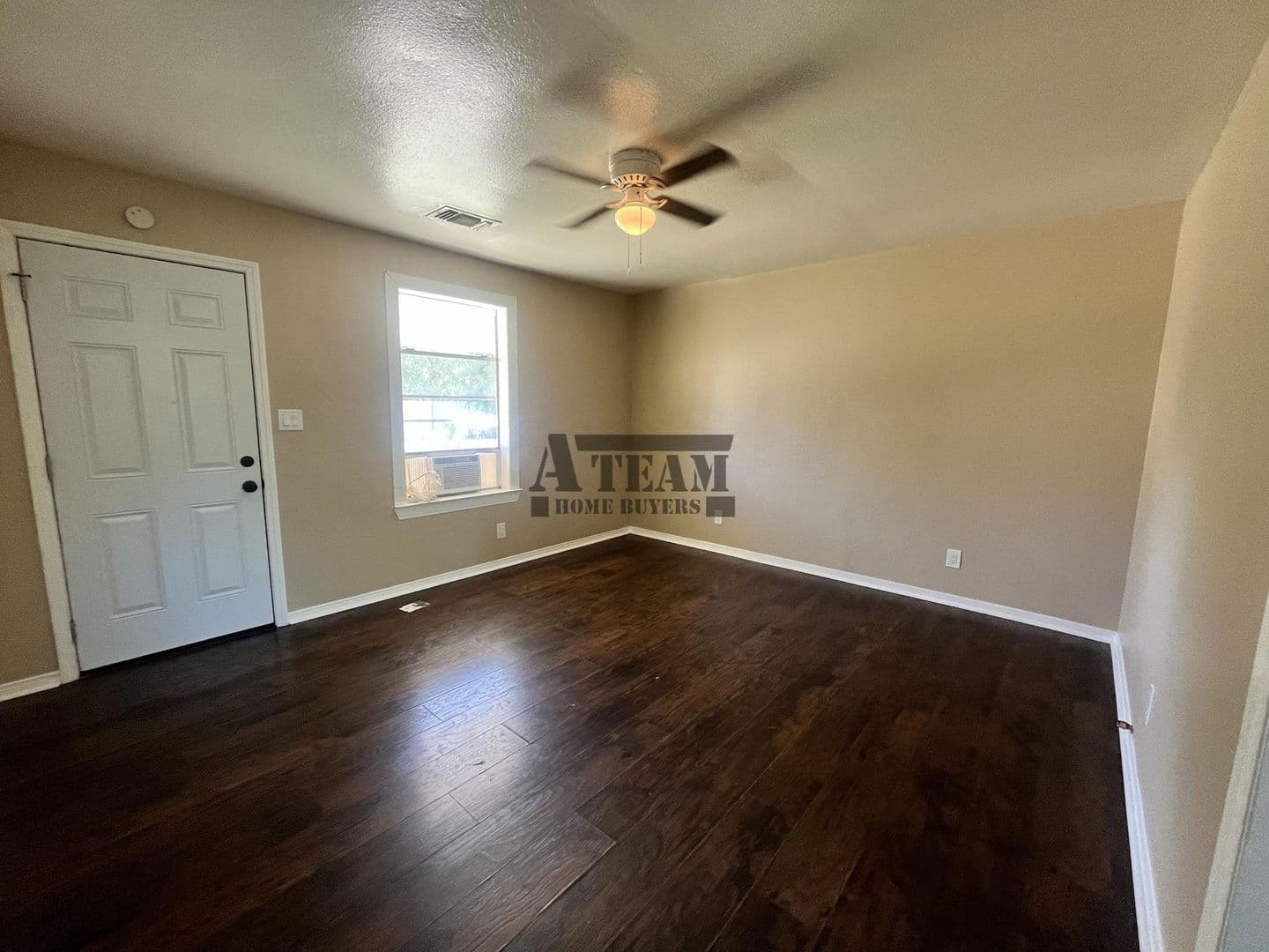 Athens Apartment: 845 N. Prairieville St