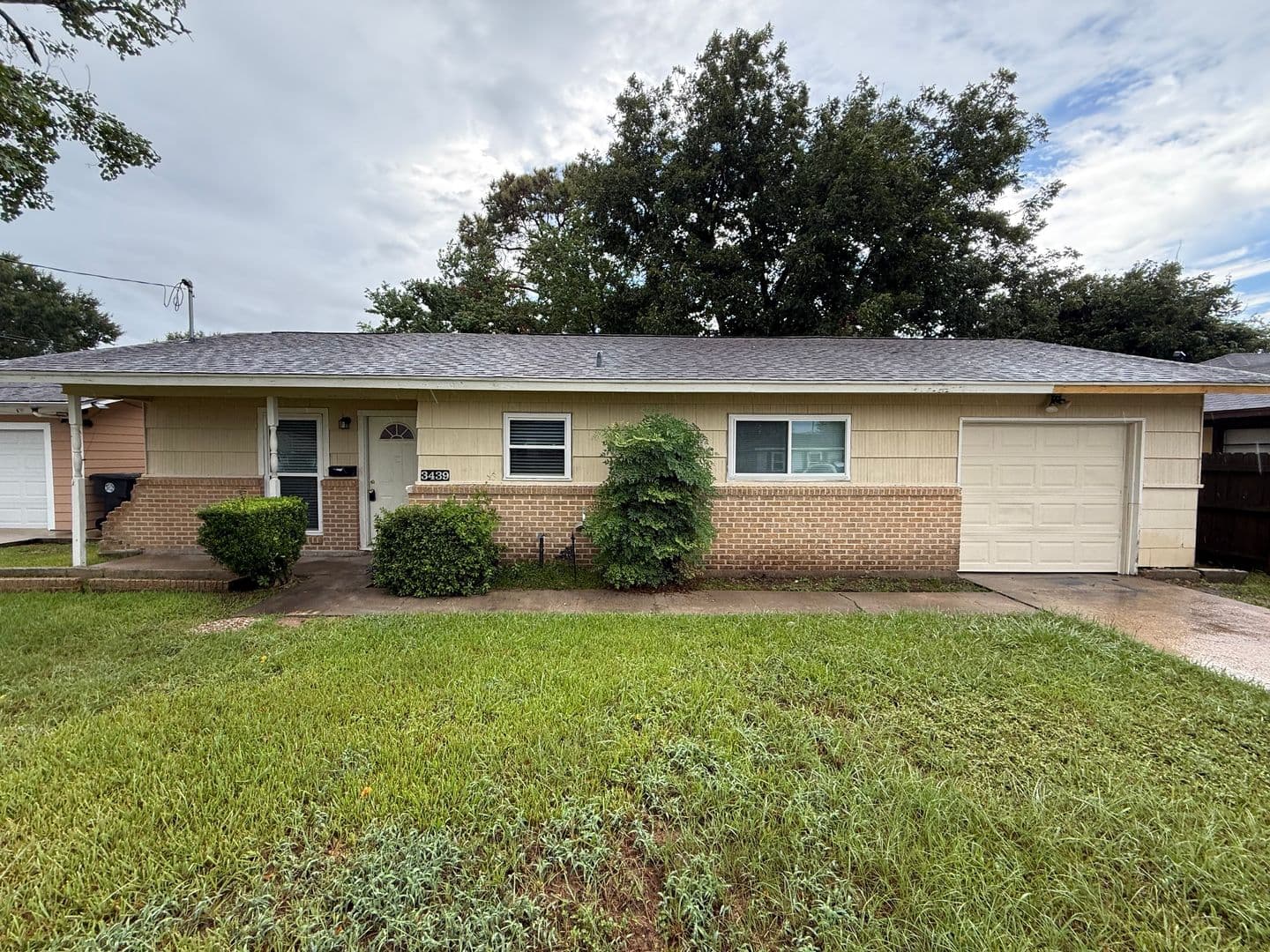 Groves House: 3439 Charles Ave