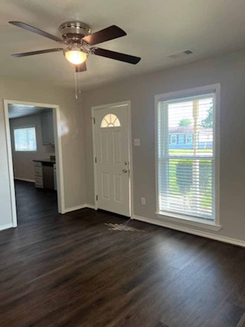 Groves House: 3439 Charles Ave