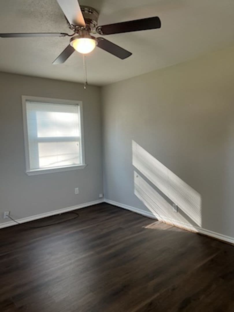 Groves House: 3439 Charles Ave