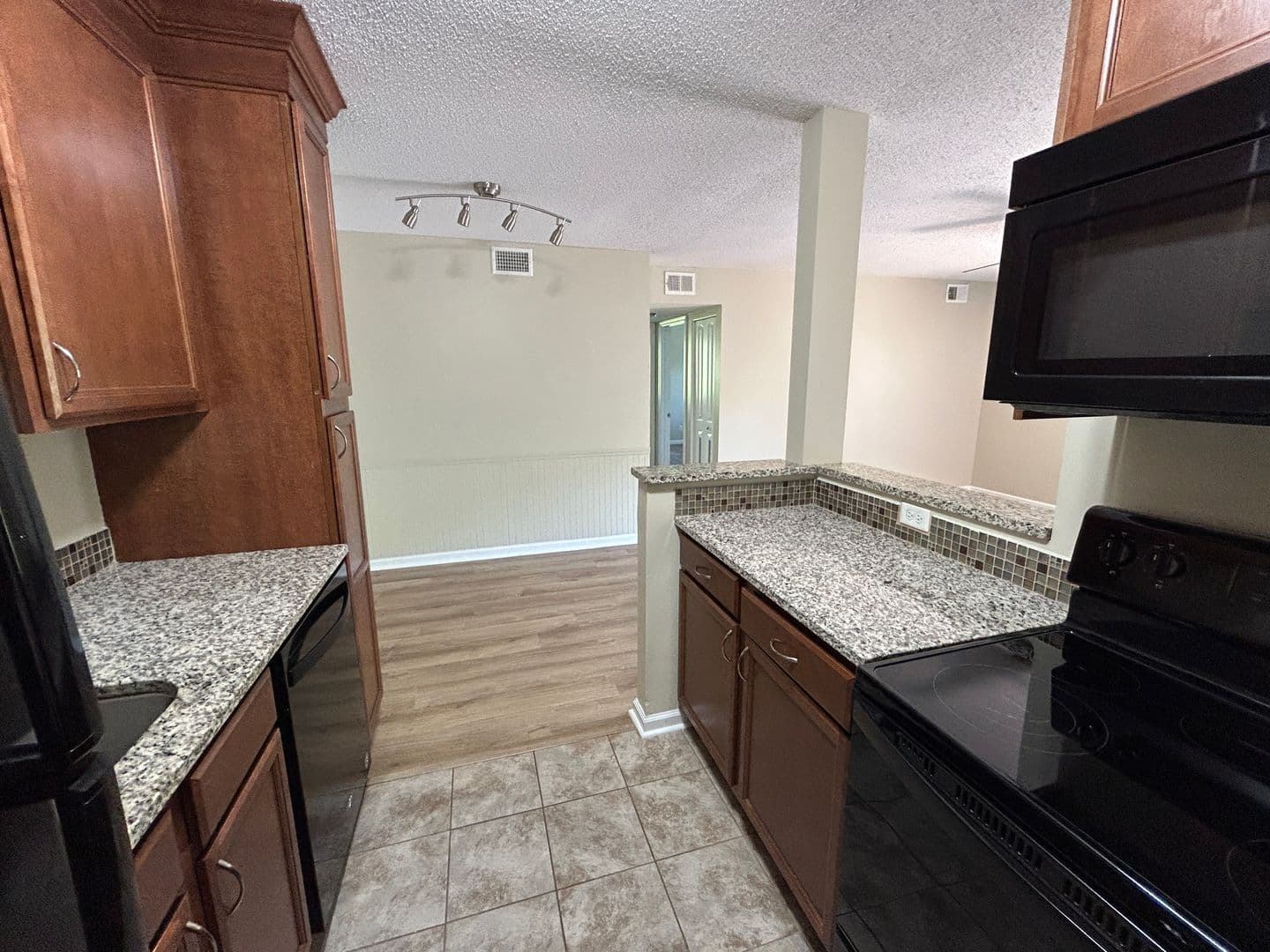 Merriam Apartment: 6216 Slater