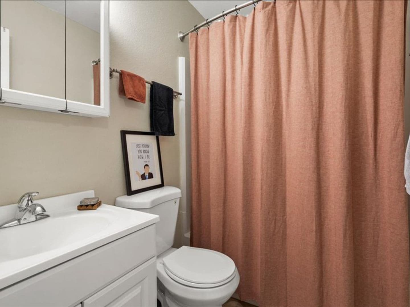 Overland Park Apartment: 7620 Shawnee Mission Pkwy