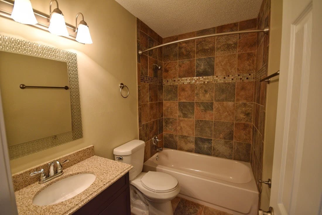 Merriam Apartment: 6216 Slater