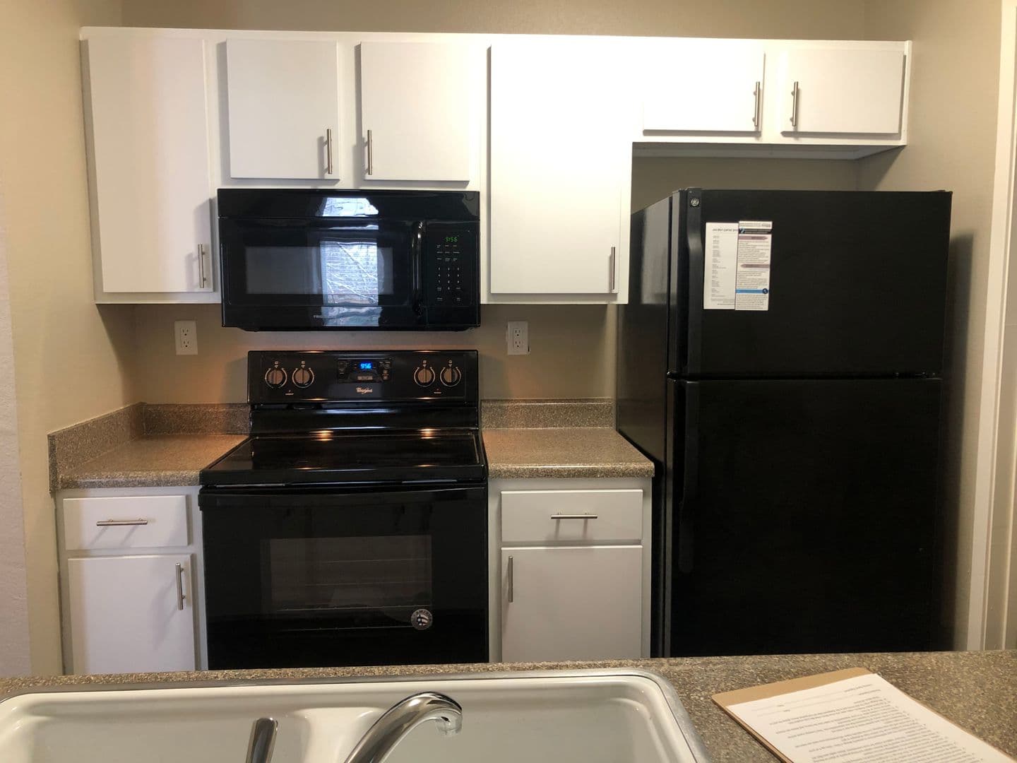 Shawnee Apartment: 11115 W 64th Terrace