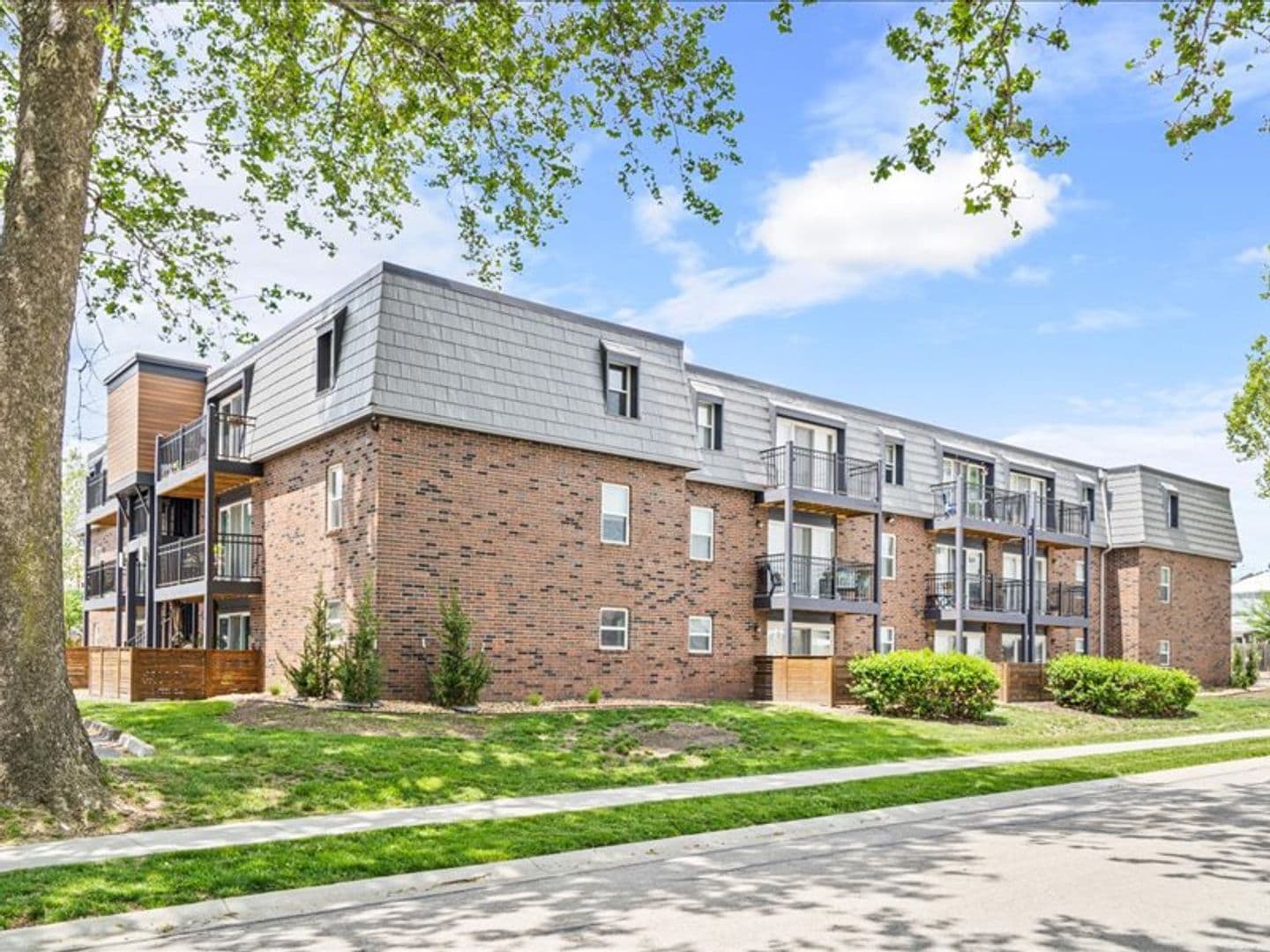 Mission Apartment: 5945 Woodson Rd.