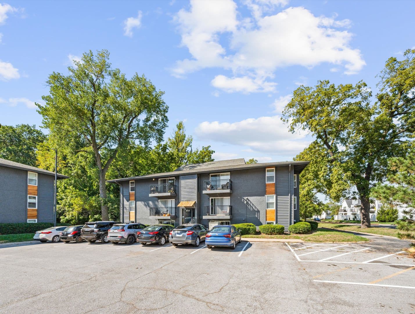 Merriam Apartment: 8715 W. 65th St.