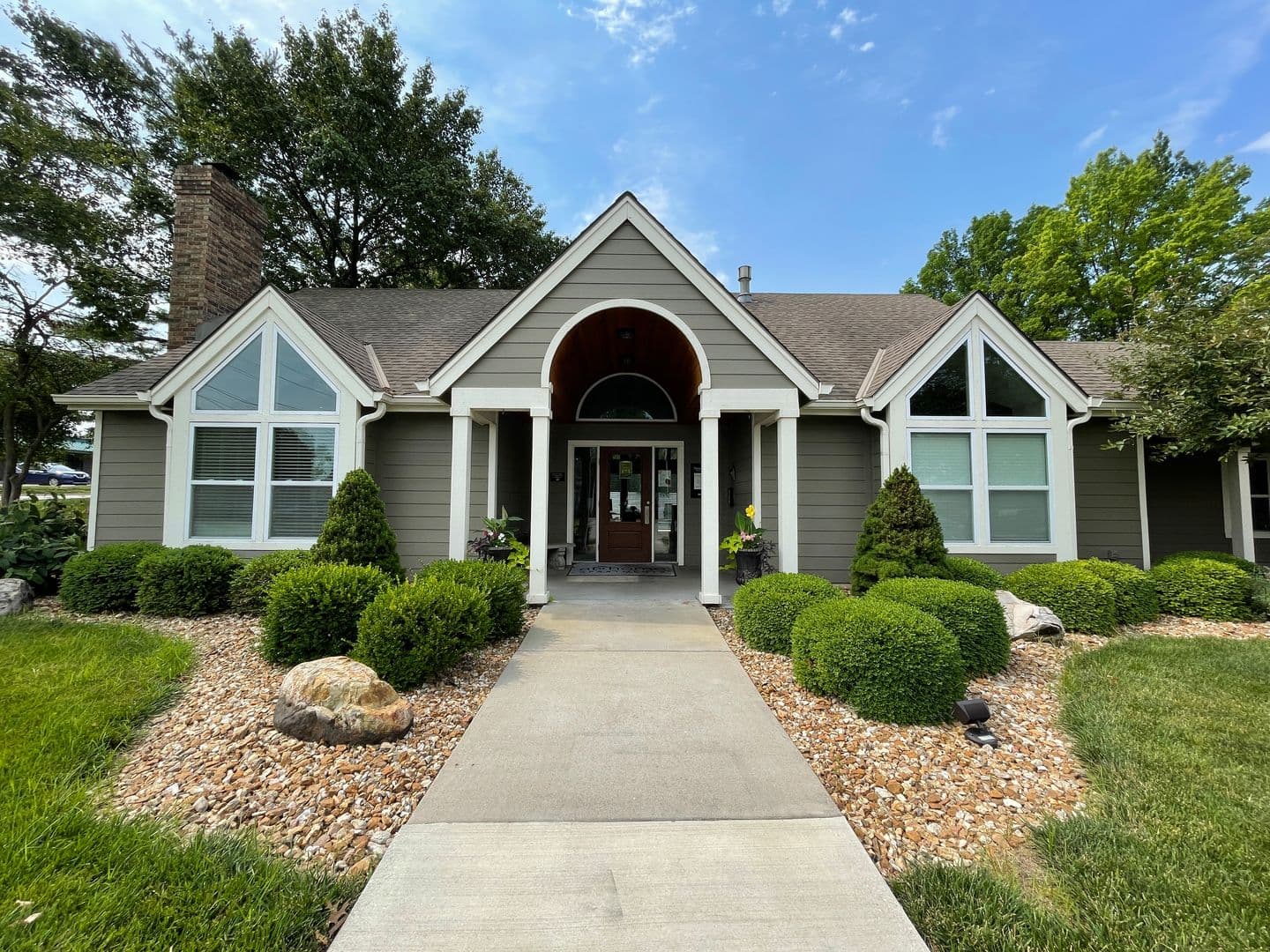 Shawnee Apartment: 11115 W 64th Terrace