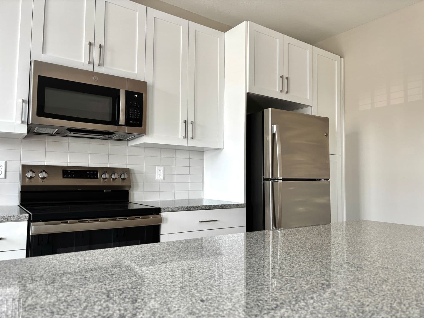 Mission Apartment: 5808 Nall Ave