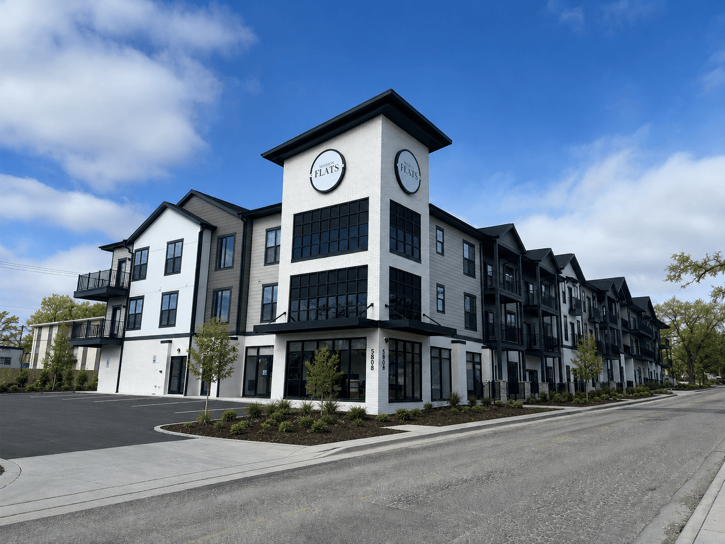 Mission Apartment: 5808 Nall Ave