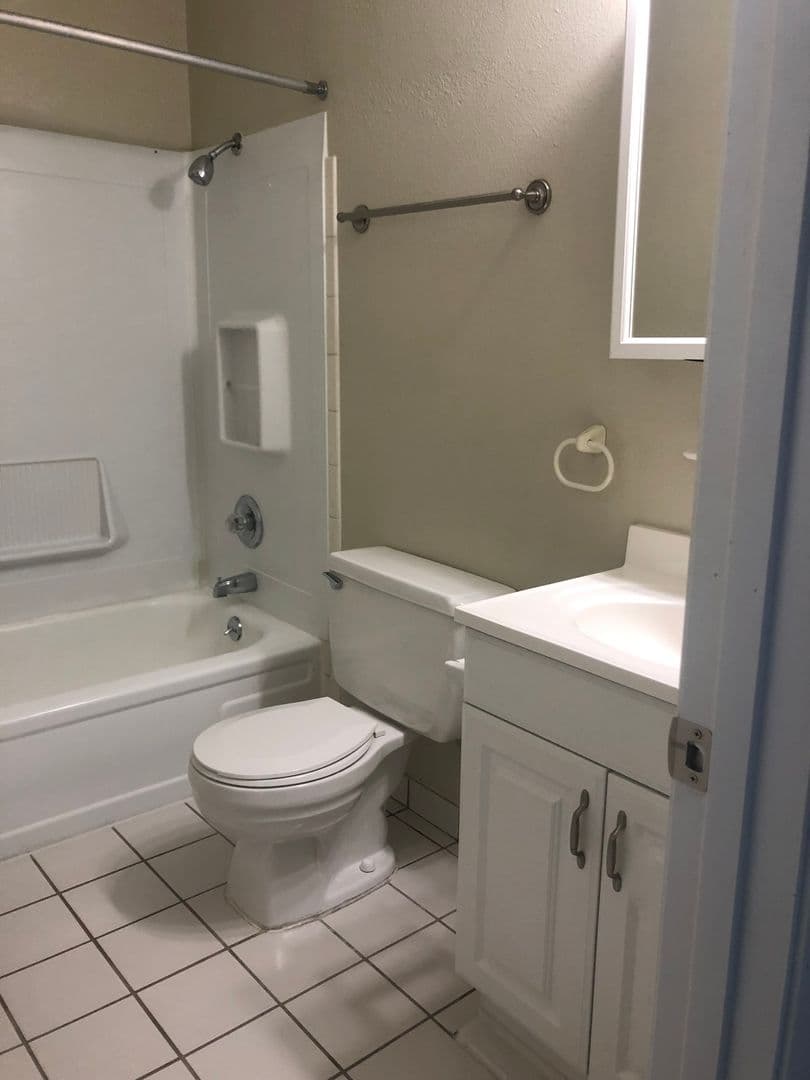 Mission Apartment: 5945 Woodson Rd.