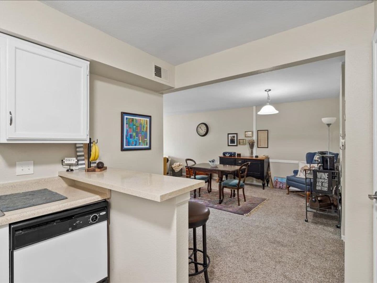 Overland Park Apartment: 7620 Shawnee Mission Pkwy