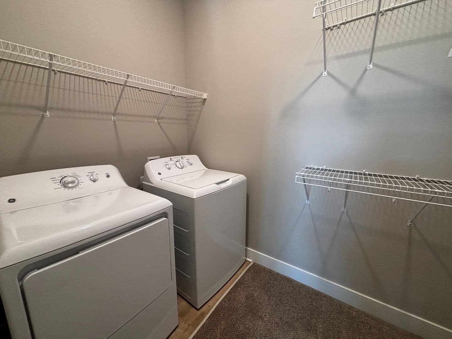 Mission Apartment: 5808 Nall Ave