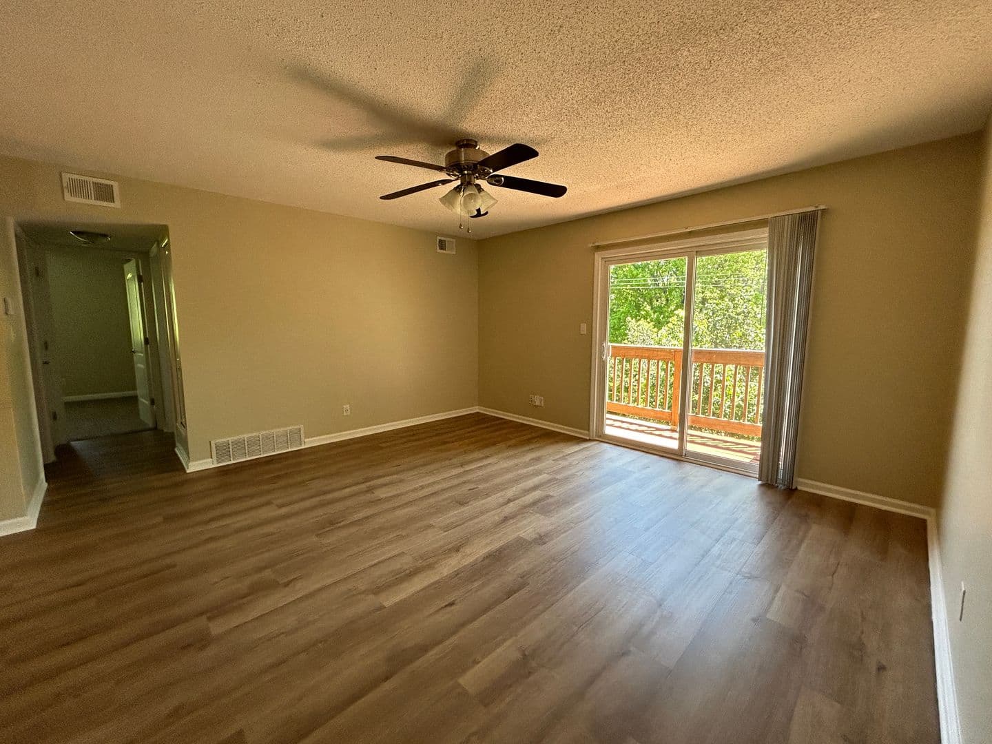 Merriam Apartment: 6216 Slater