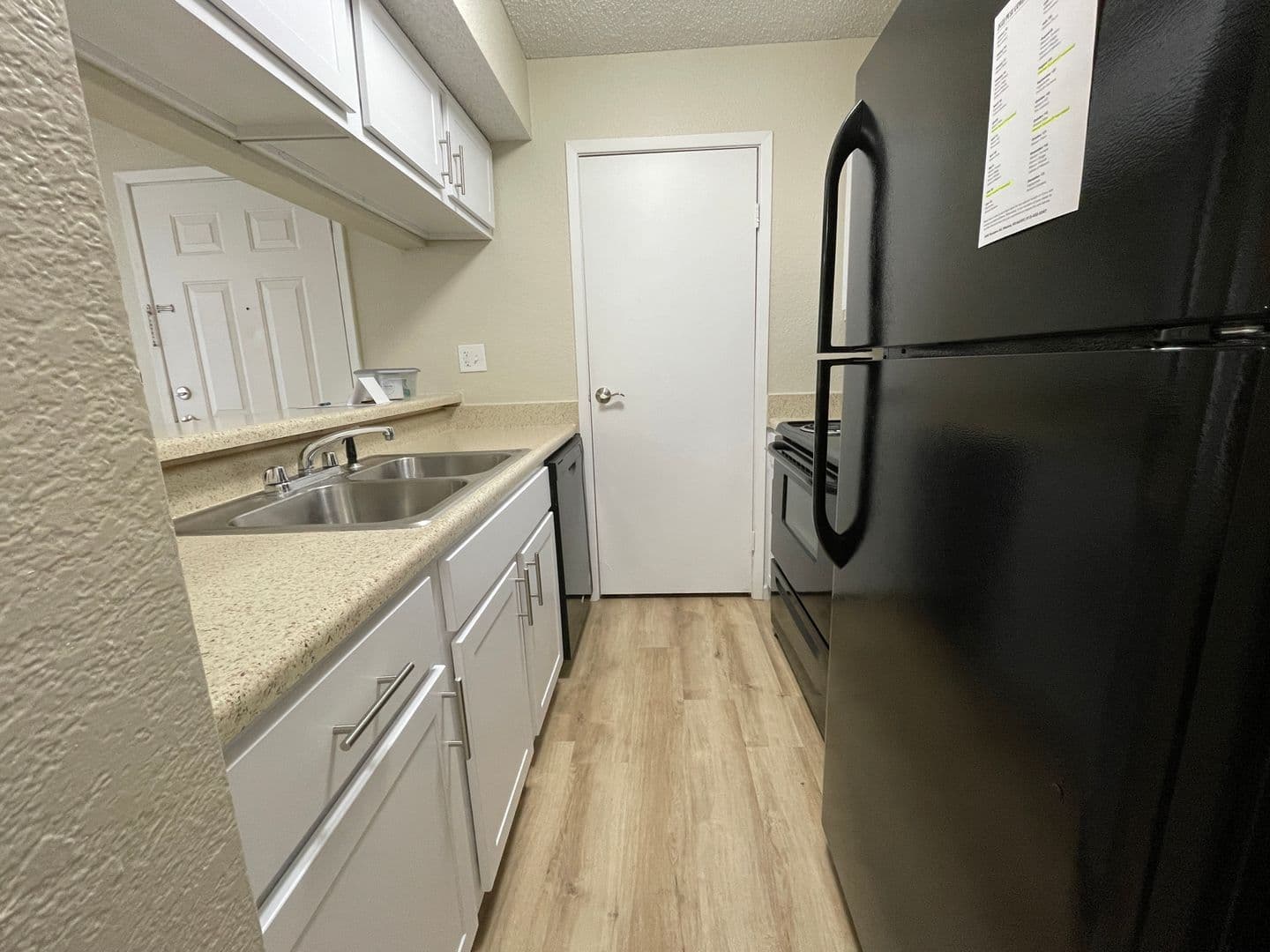 Shawnee Apartment: 11115 W 64th Terrace