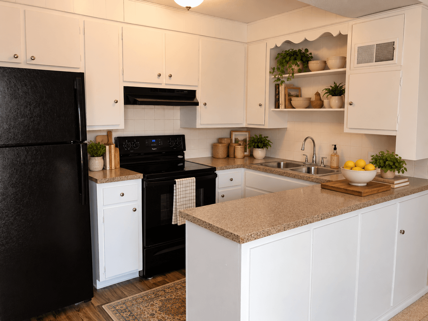 Mission Apartment: 5720 Martway St