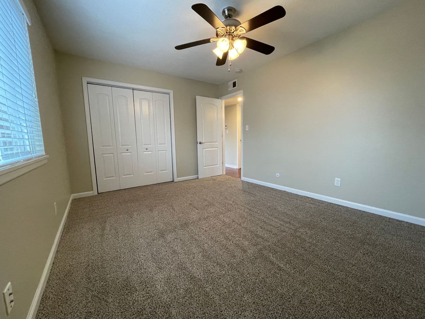 Merriam Apartment: 6216 Slater