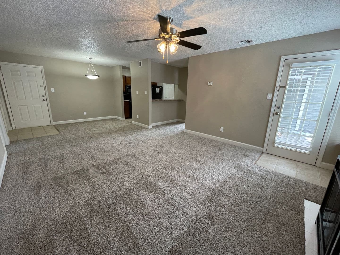 Shawnee Apartment: 11115 W 64th Terrace