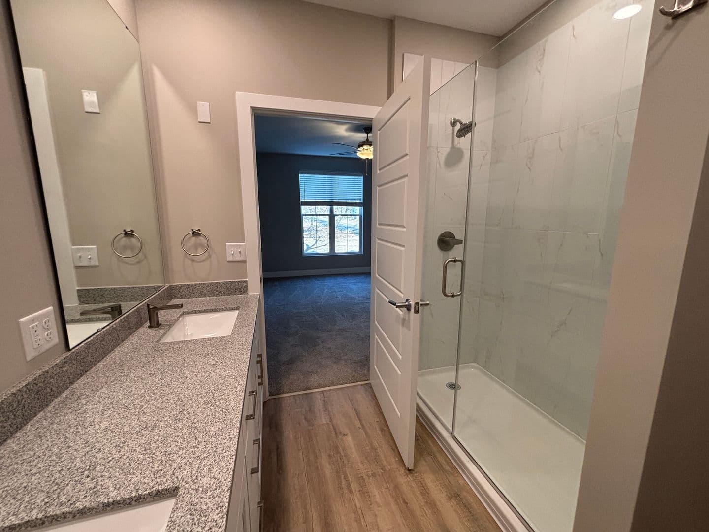 Mission Apartment: 5808 Nall Ave