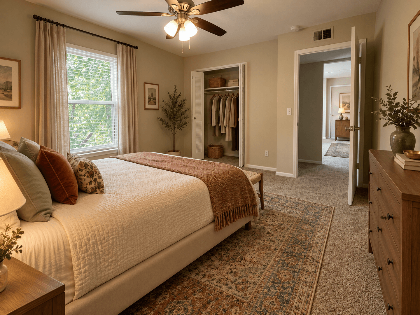 Overland Park Apartment: 7620 Shawnee Mission Pkwy