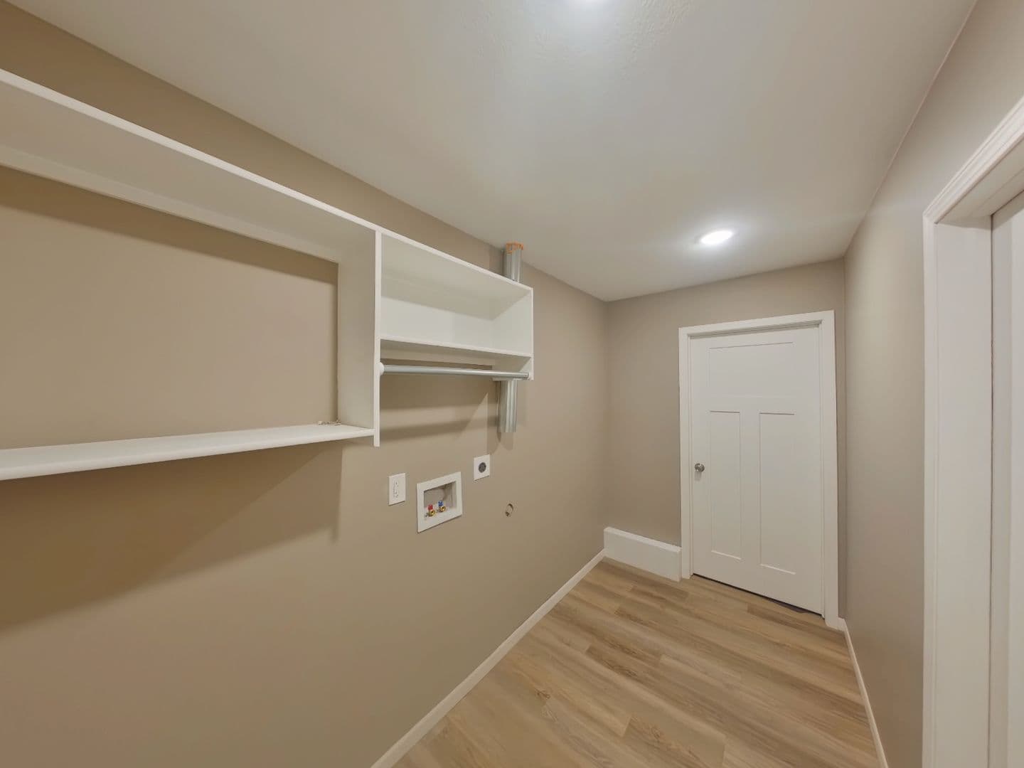 Wichita Apartment: 520 N Mathewson Ave