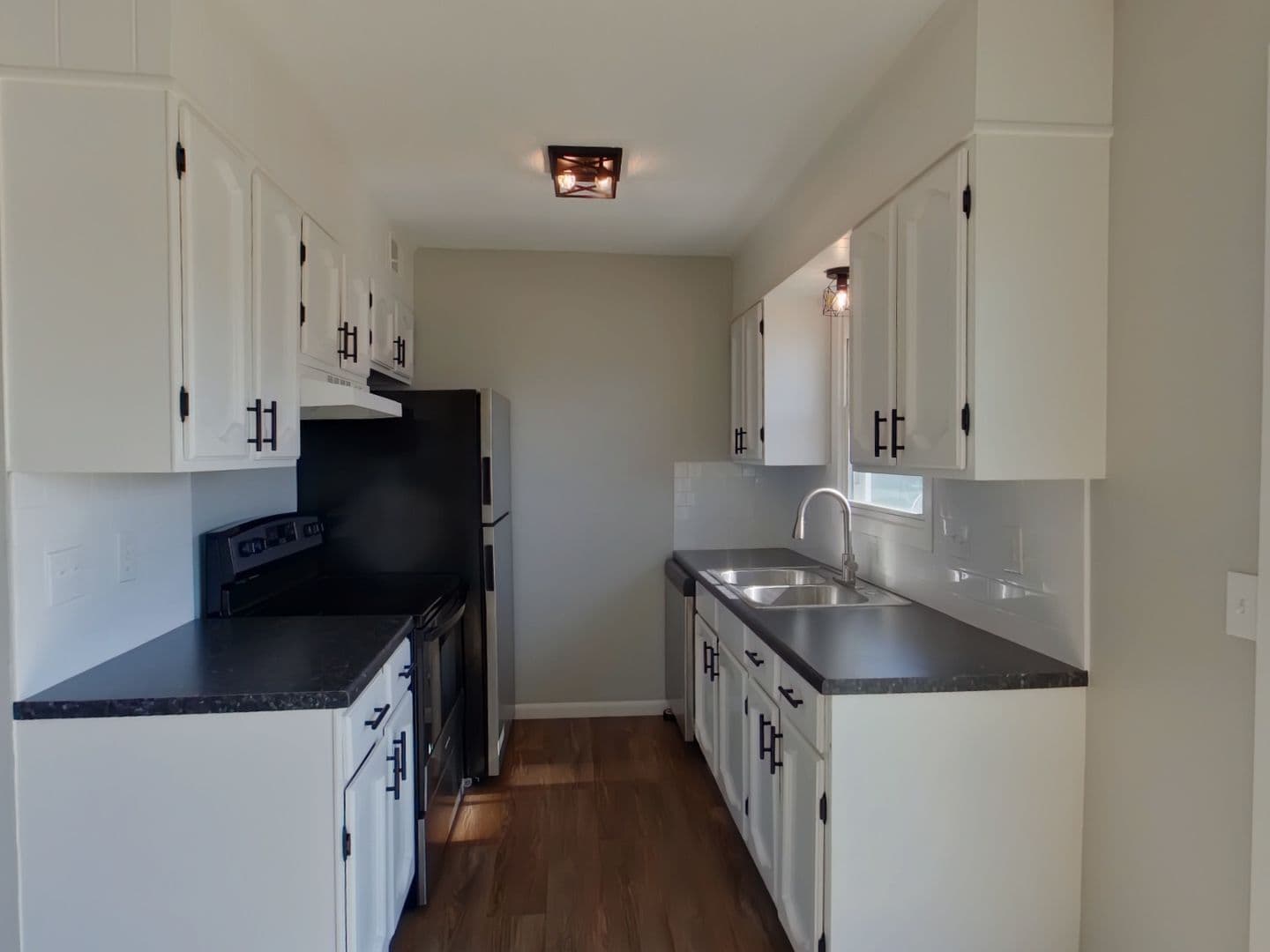 Wichita House: 254 N Acadia St #4