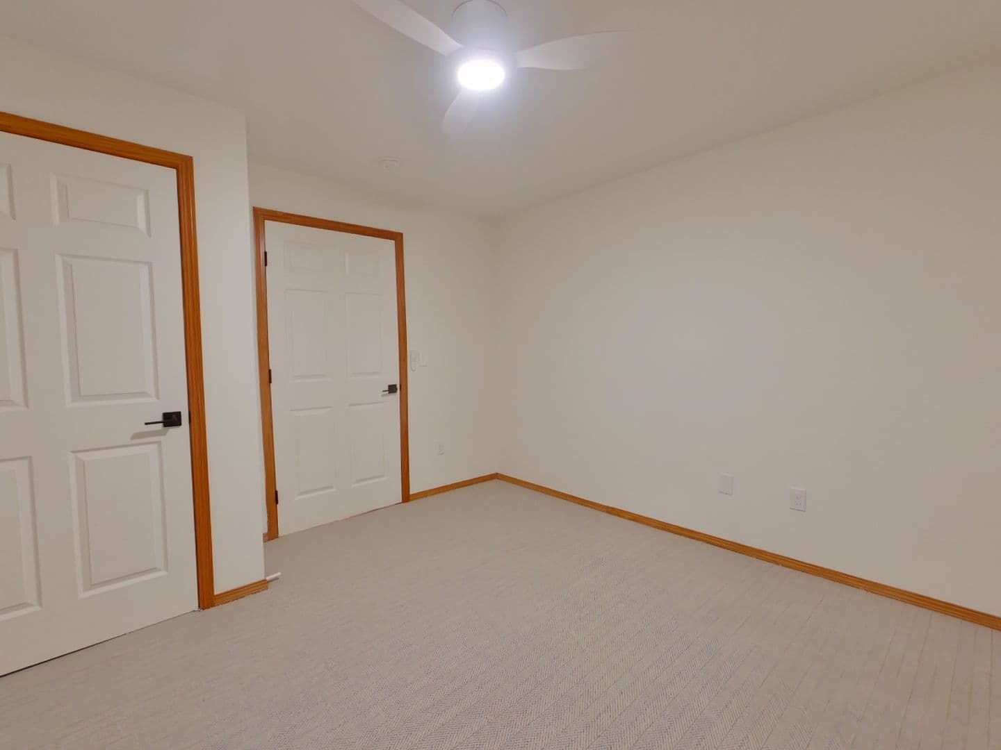 Wichita Apartment: 1401 E Douglas Ave, Apt C