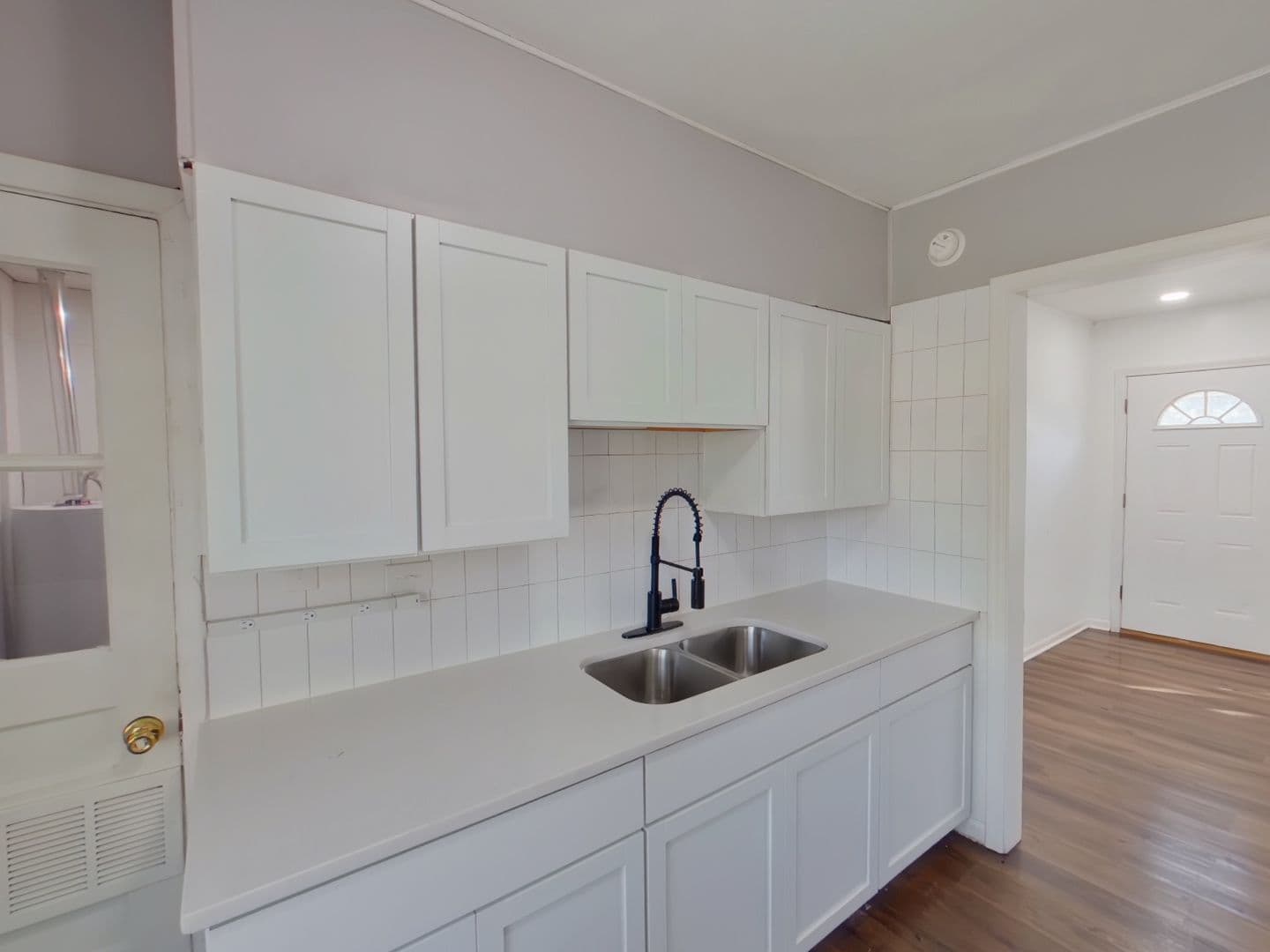 Wichita House: 633 N Harding