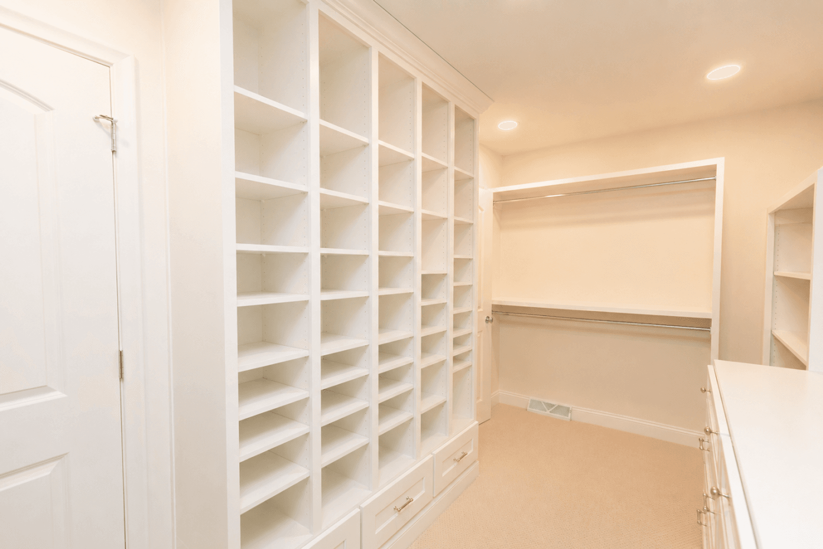 Andover House: 508 W Harry