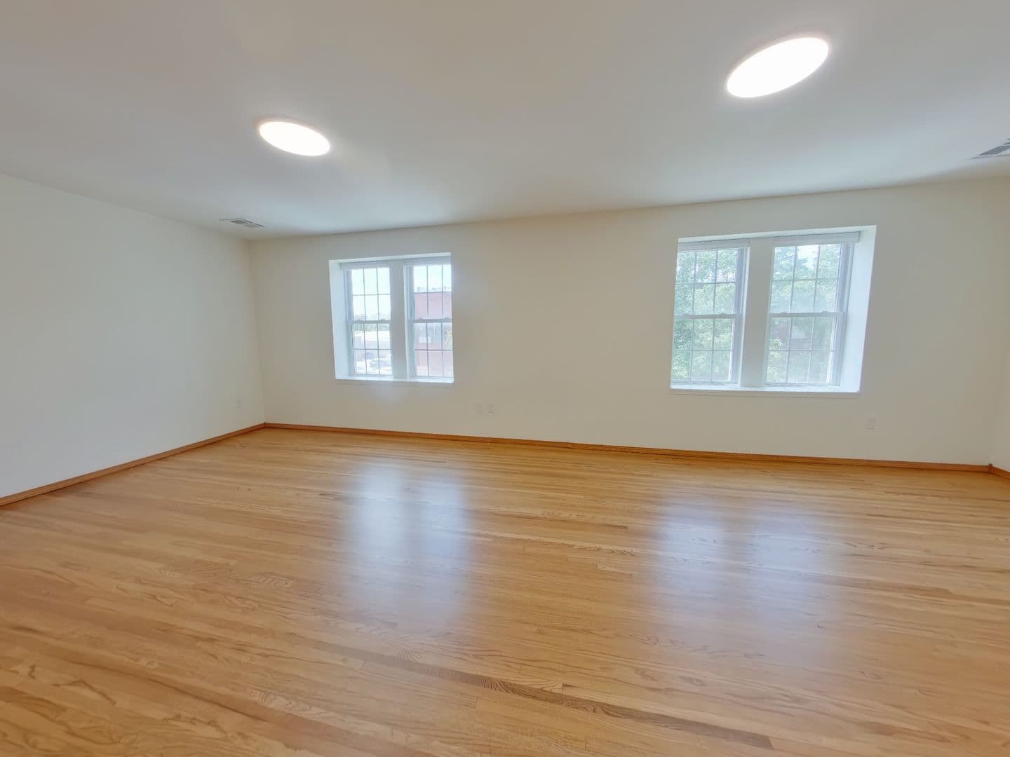 Wichita Apartment: 1401 E Douglas Ave, Apt C