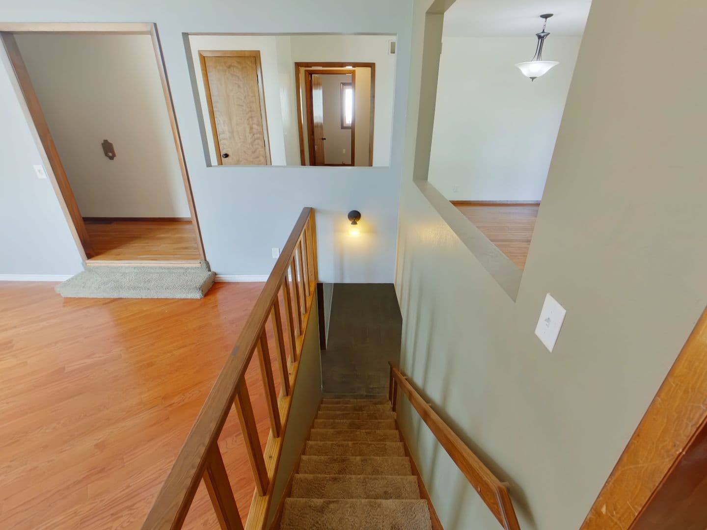 Andover House: 108 Aaron Drive