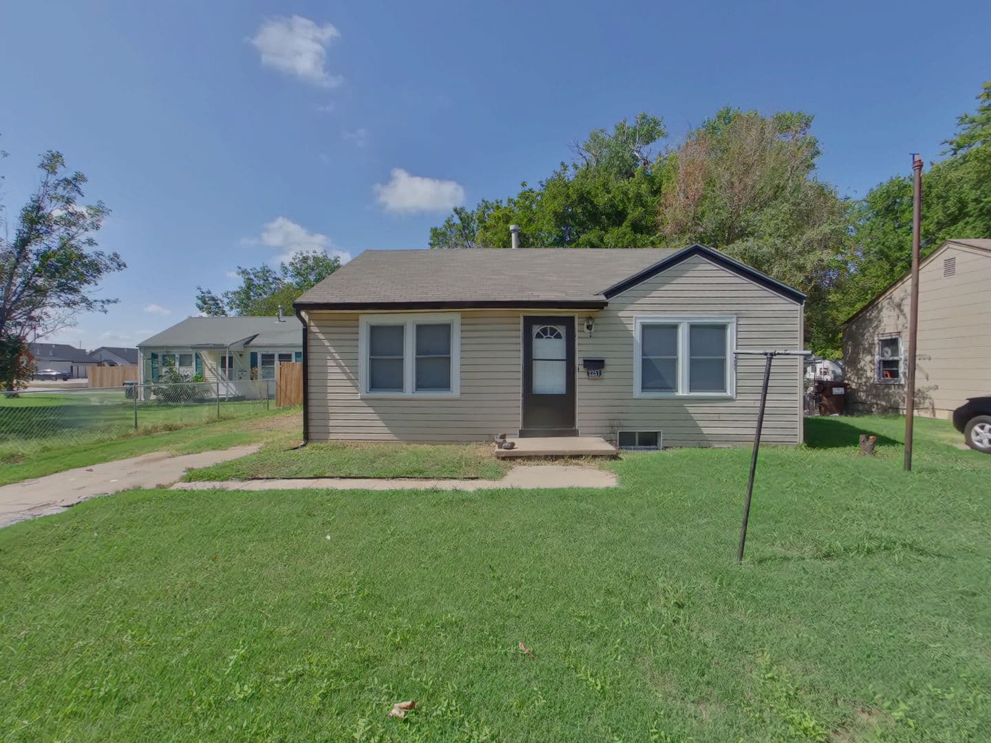 Wichita House: 2257 Minneapolis