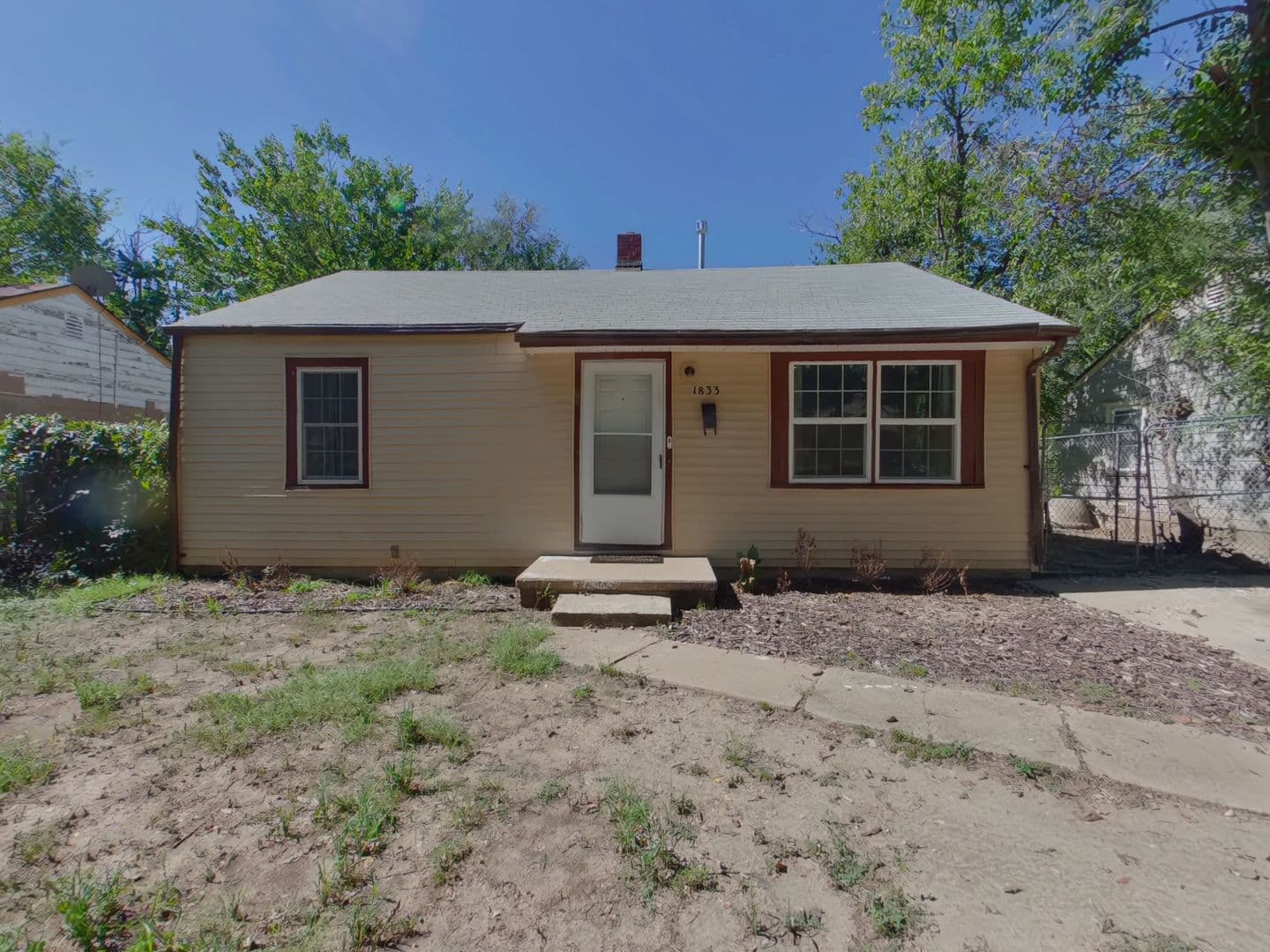 Wichita House: 1833 N Green Ave