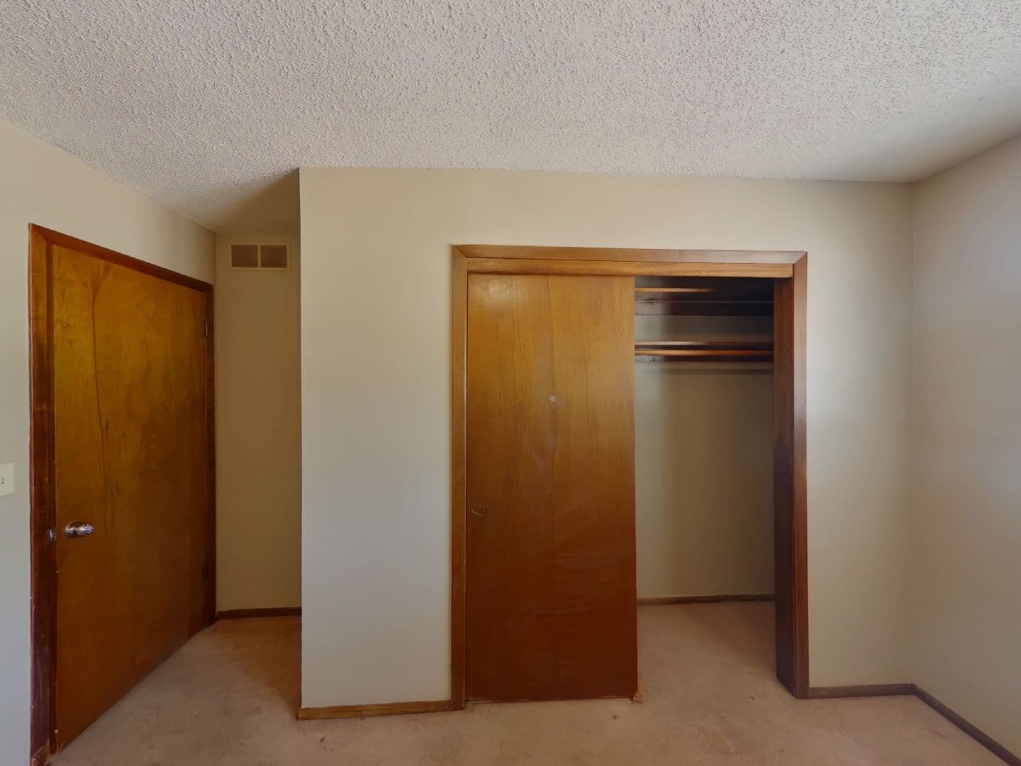 Wichita House: 614 N Richmond