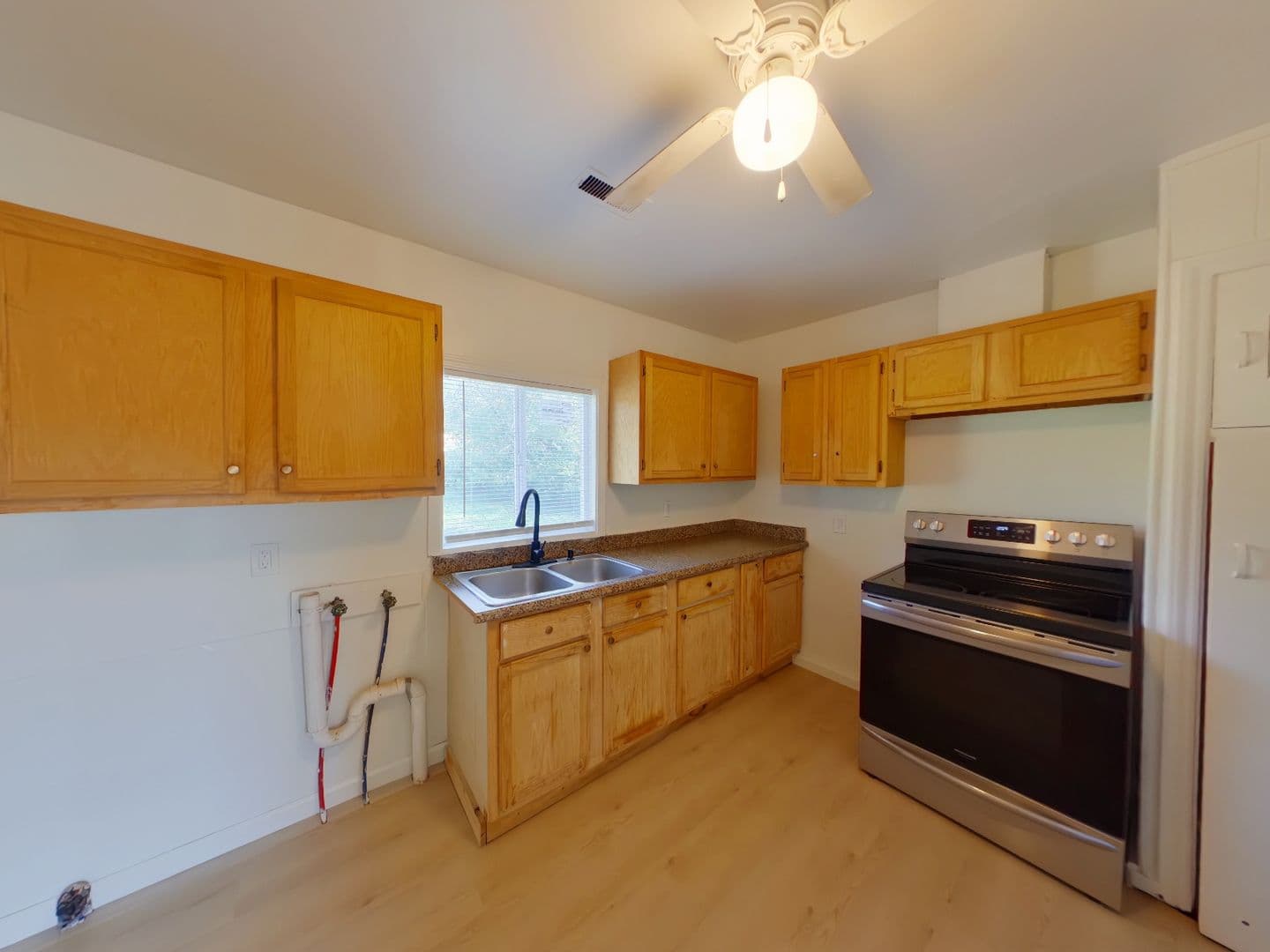 Wichita House: 1646 N Poplar Ave