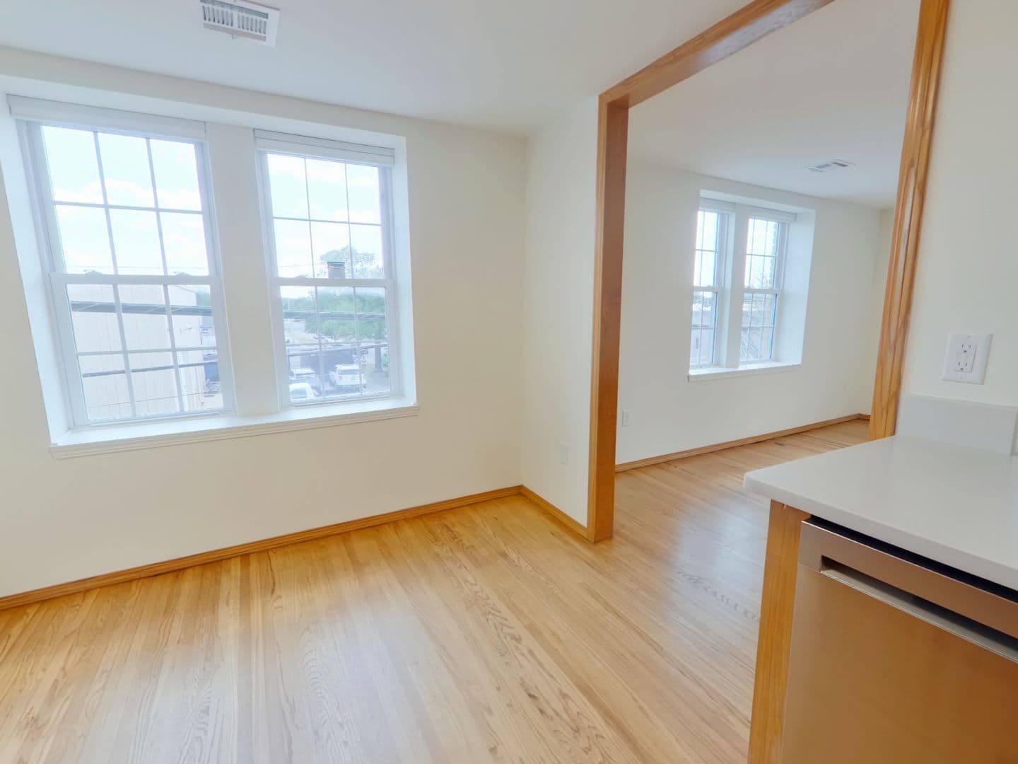 Wichita Apartment: 1401 E Douglas Ave, Apt D
