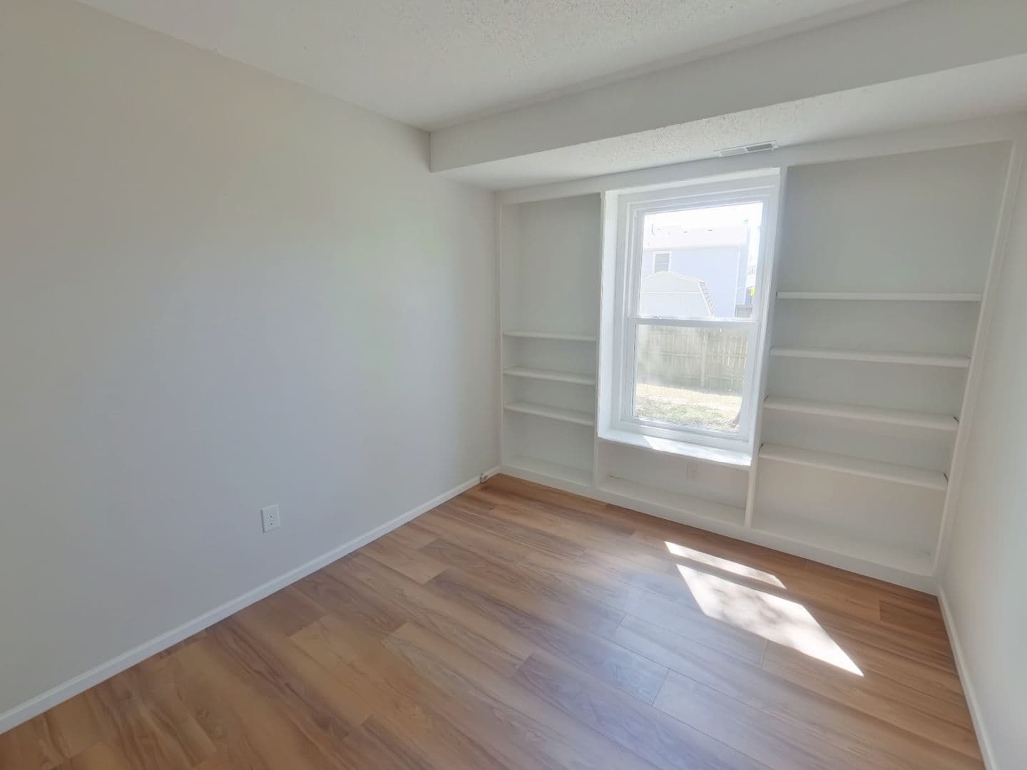 Wichita Townhome: 1717 S Cypress*
