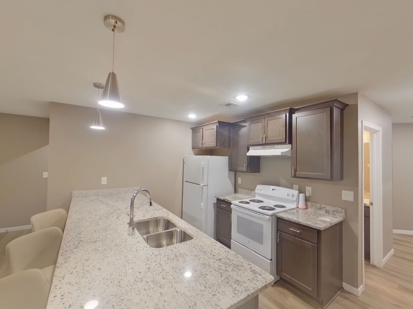 Wichita Apartment: 520 N Mathewson Ave