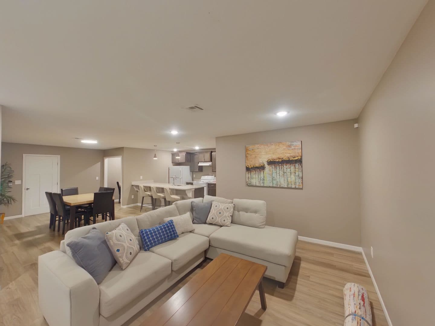 Wichita Apartment: 520 N Mathewson Ave