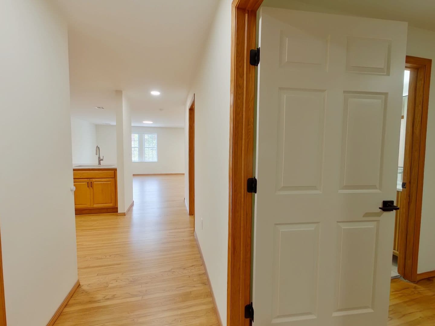 Wichita Apartment: 1401 E Douglas Ave, Apt C