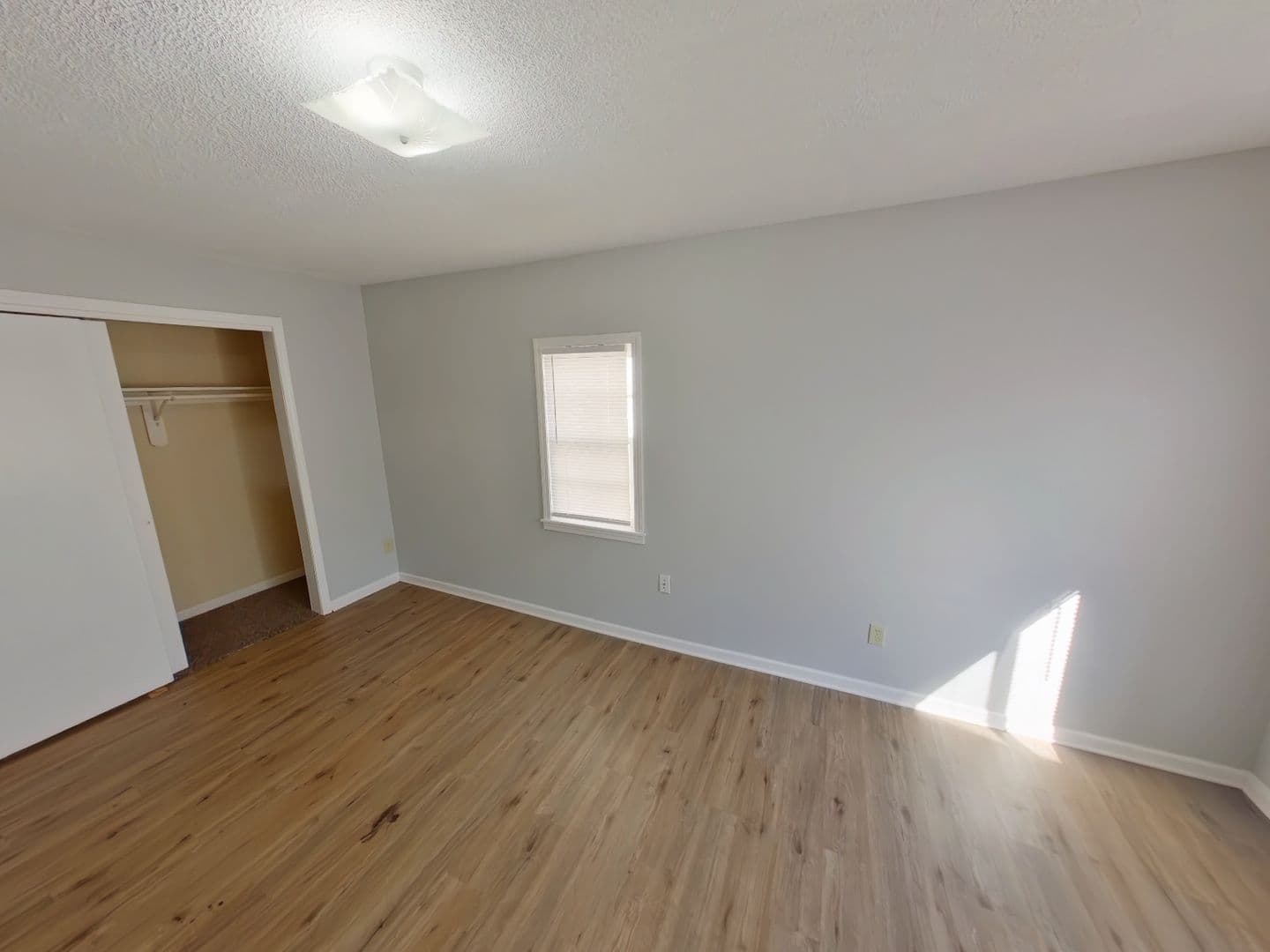 Wichtia House: 1557 N Broadview St