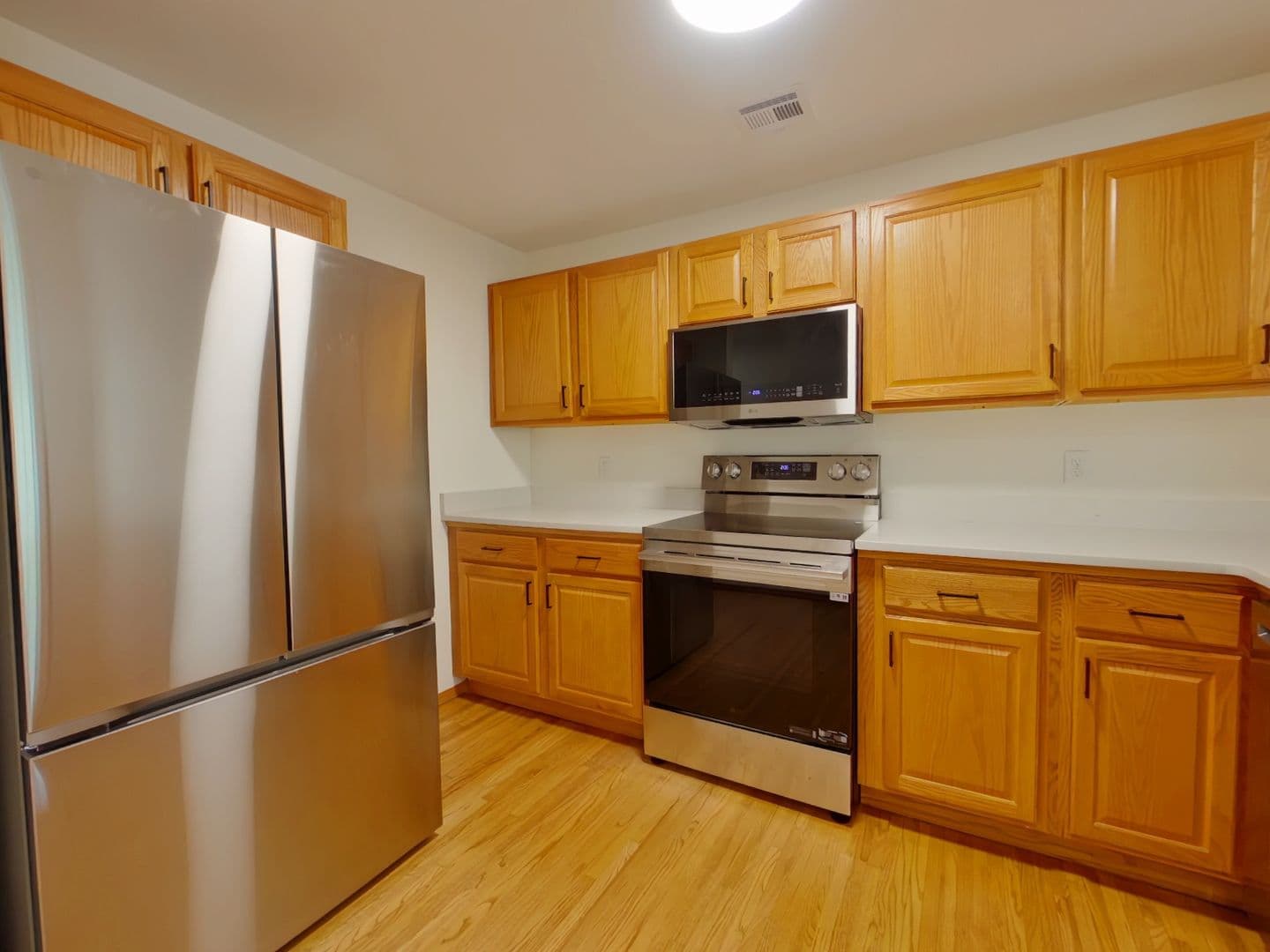 Wichita Apartment: 1401 E Douglas Ave, Apt C