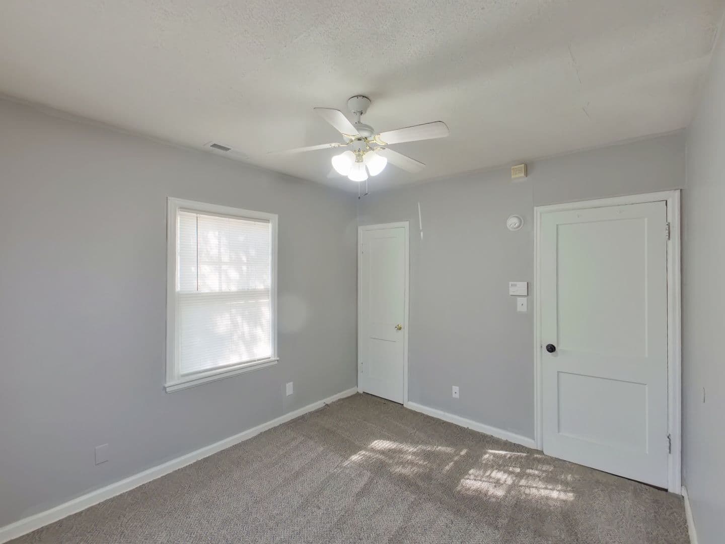 Wichita House: 633 N Harding