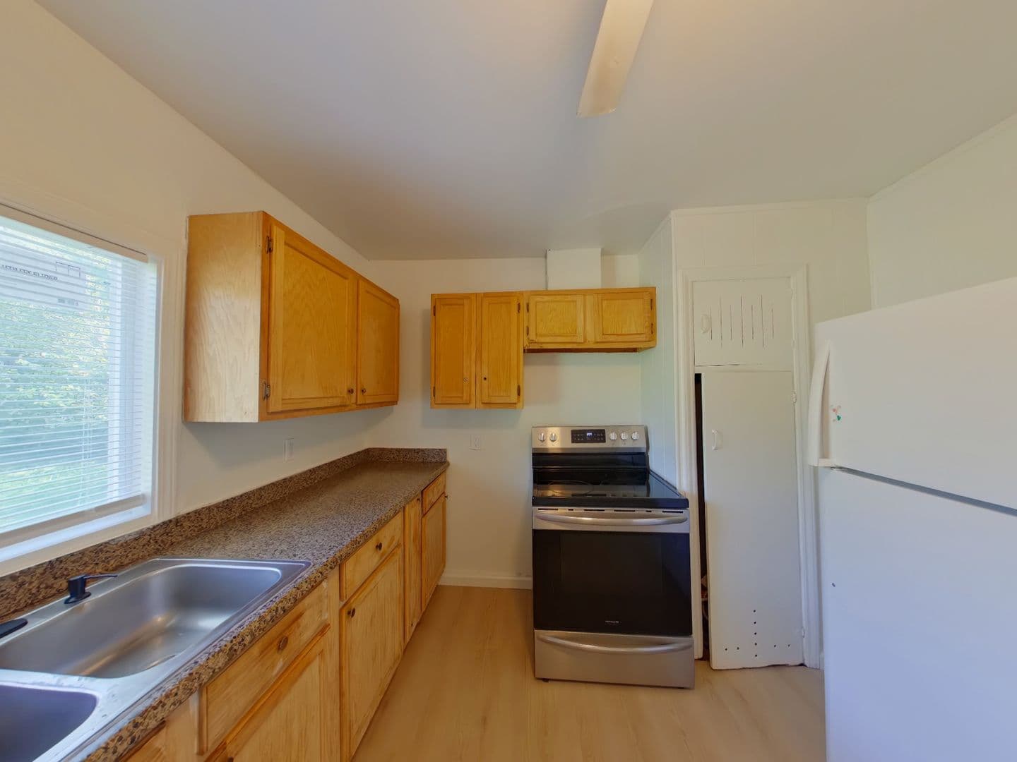 Wichita House: 1646 N Poplar Ave